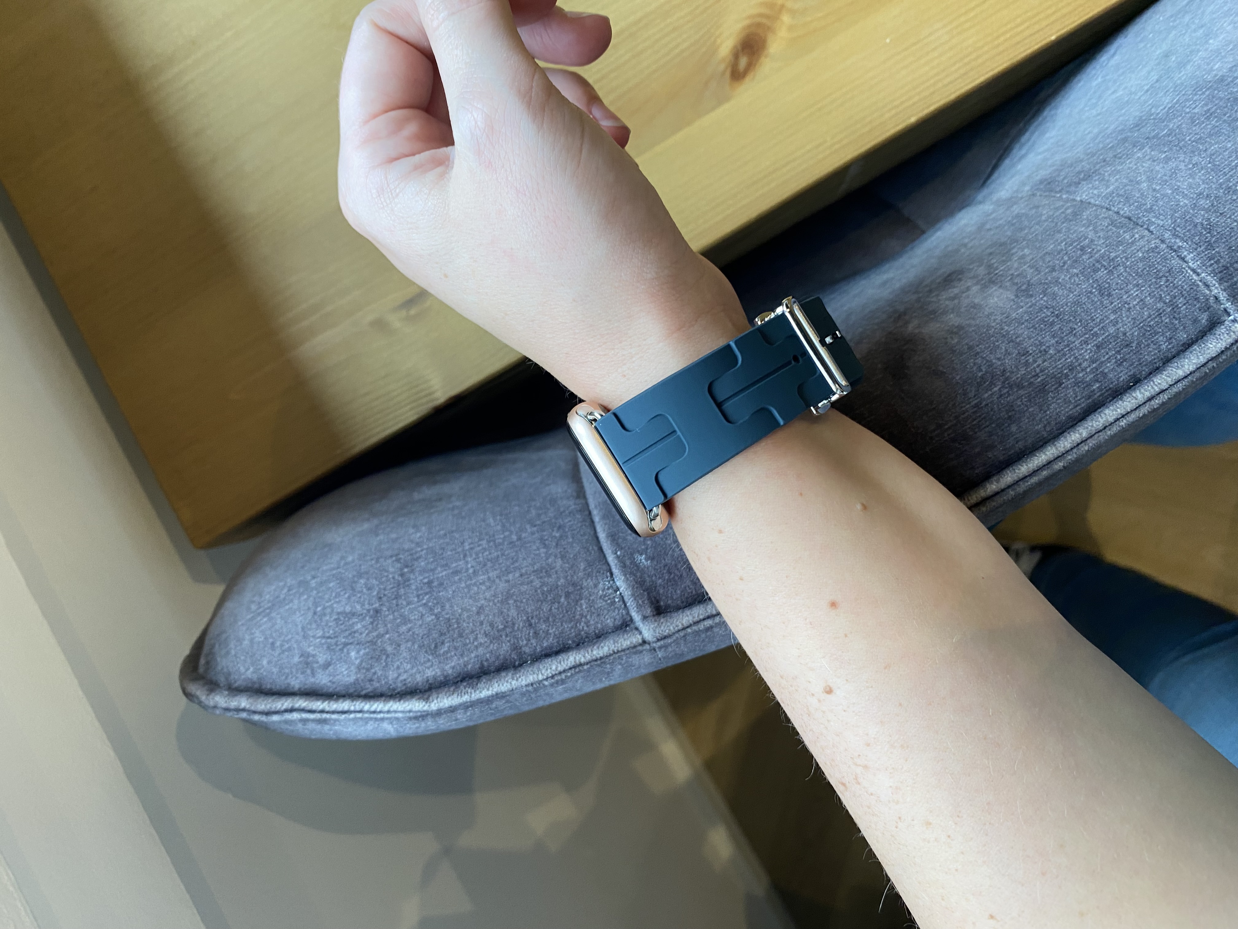 Bracelet sport Hermès simple tour kilim Apple Watch - minuit