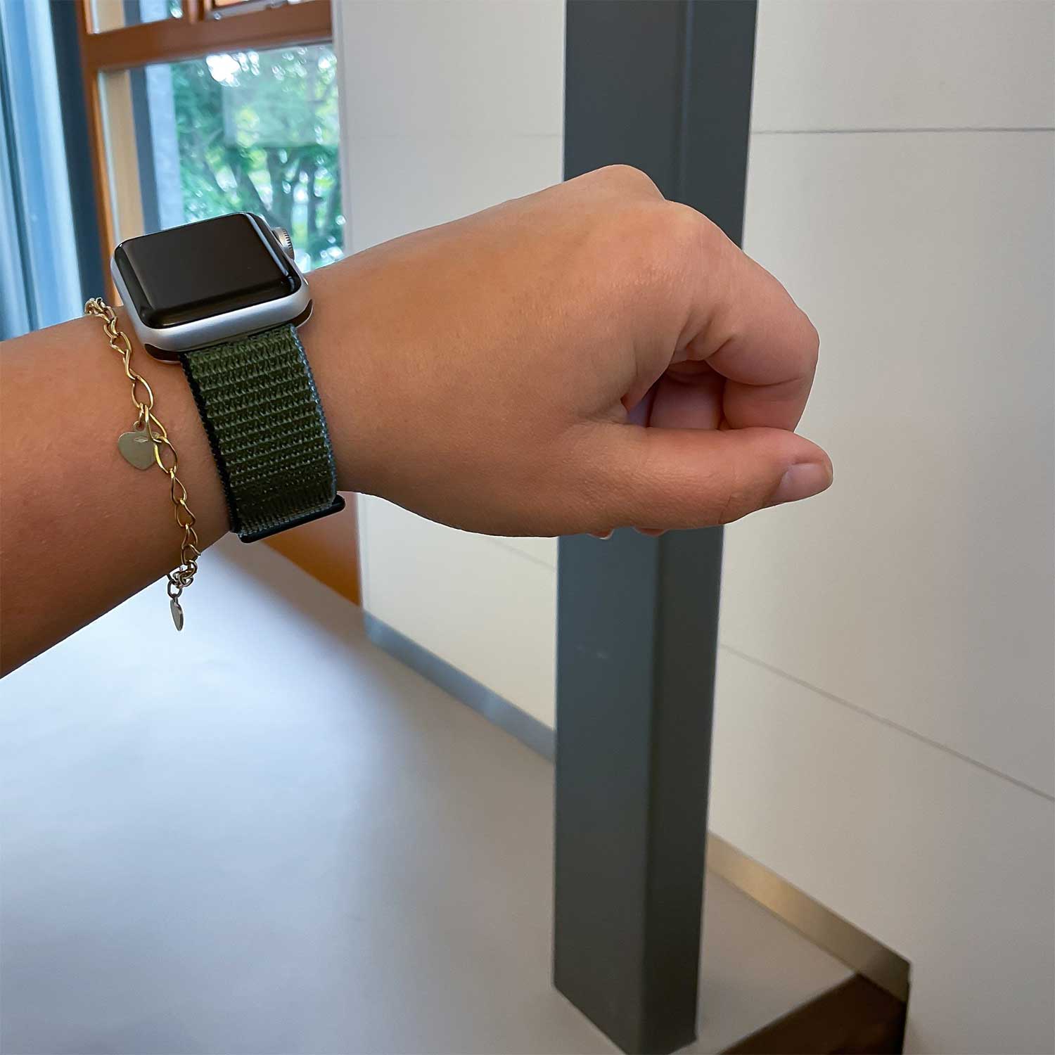 Bracelet boucle sport en nylon Apple Watch - inverness green