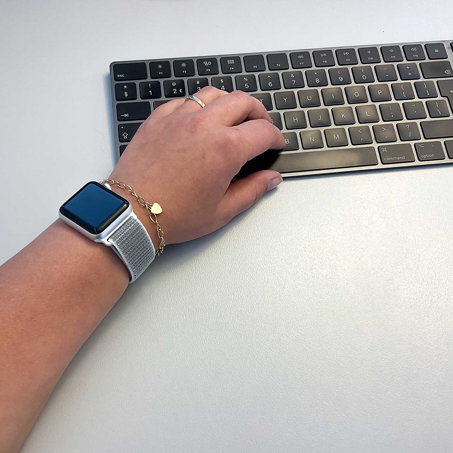 Bracelet boucle sport en nylon Apple Watch - coquillage