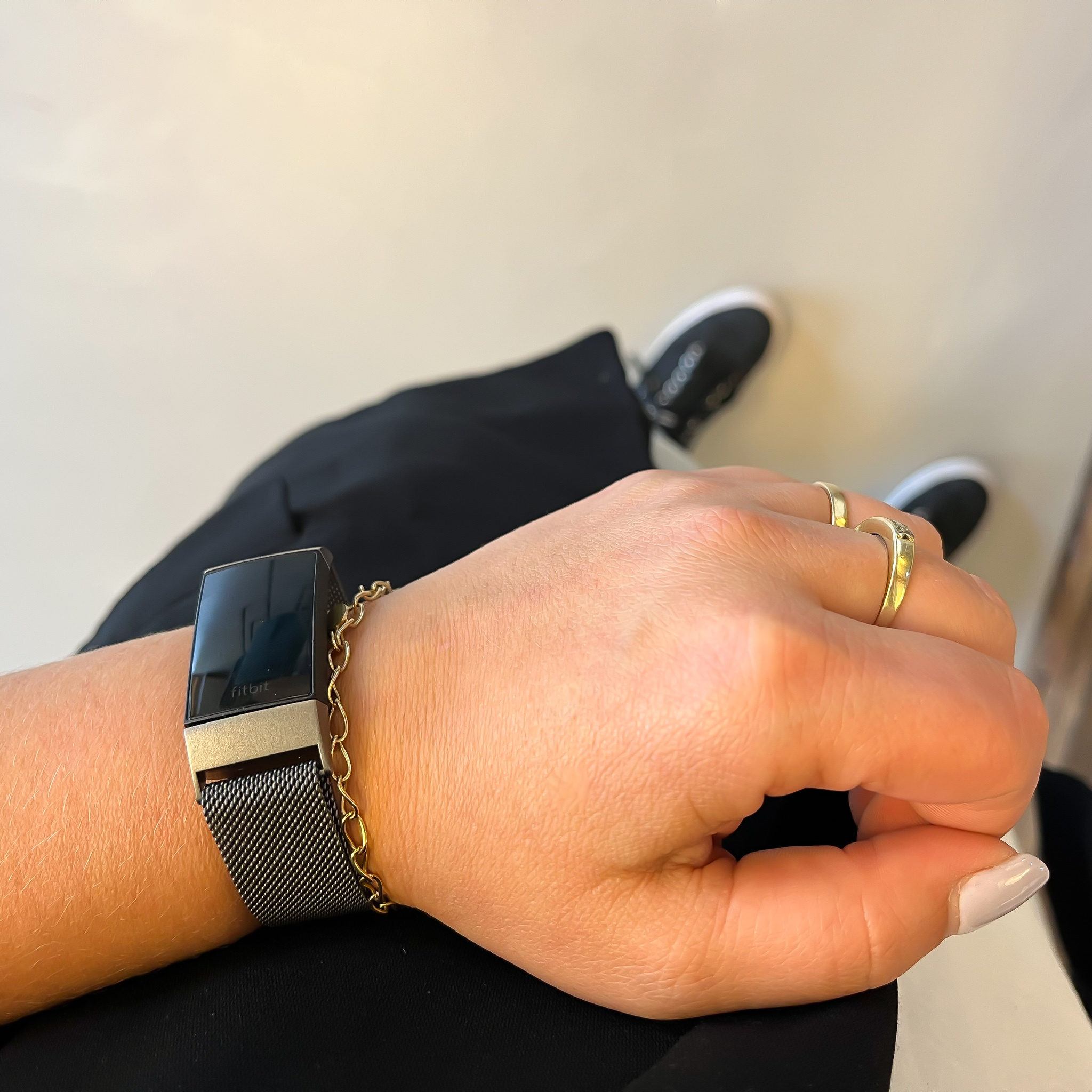 Bracelet milanais Fitbit Charge 3 & 4 - gris espace