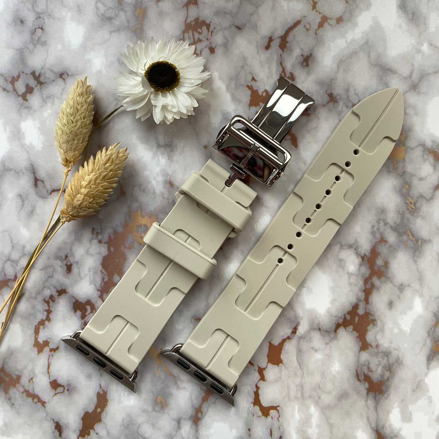 Bracelet sport Hermès simple tour kilim Apple Watch - beige