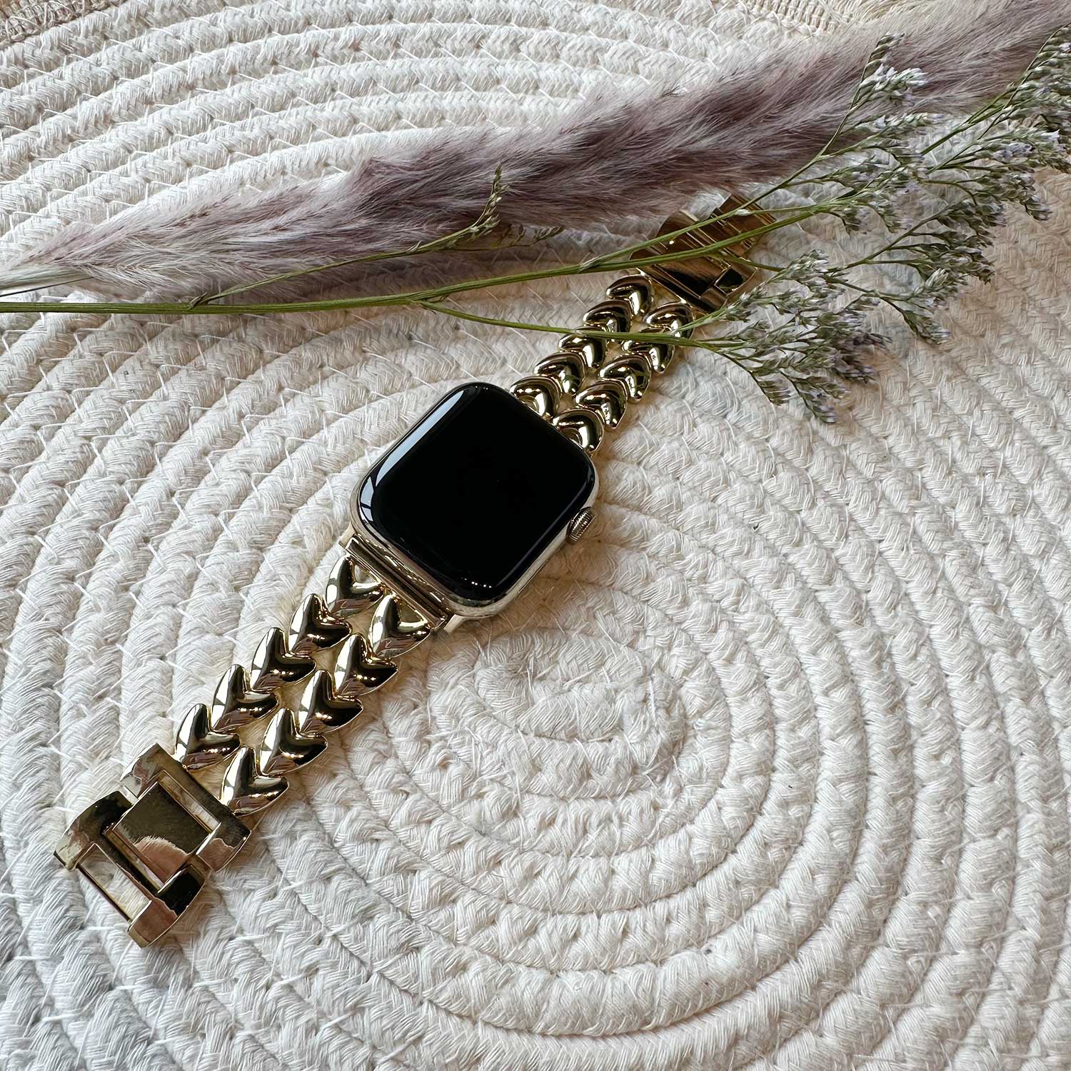 Bracelet à maillons en acier cœur Apple Watch - doré