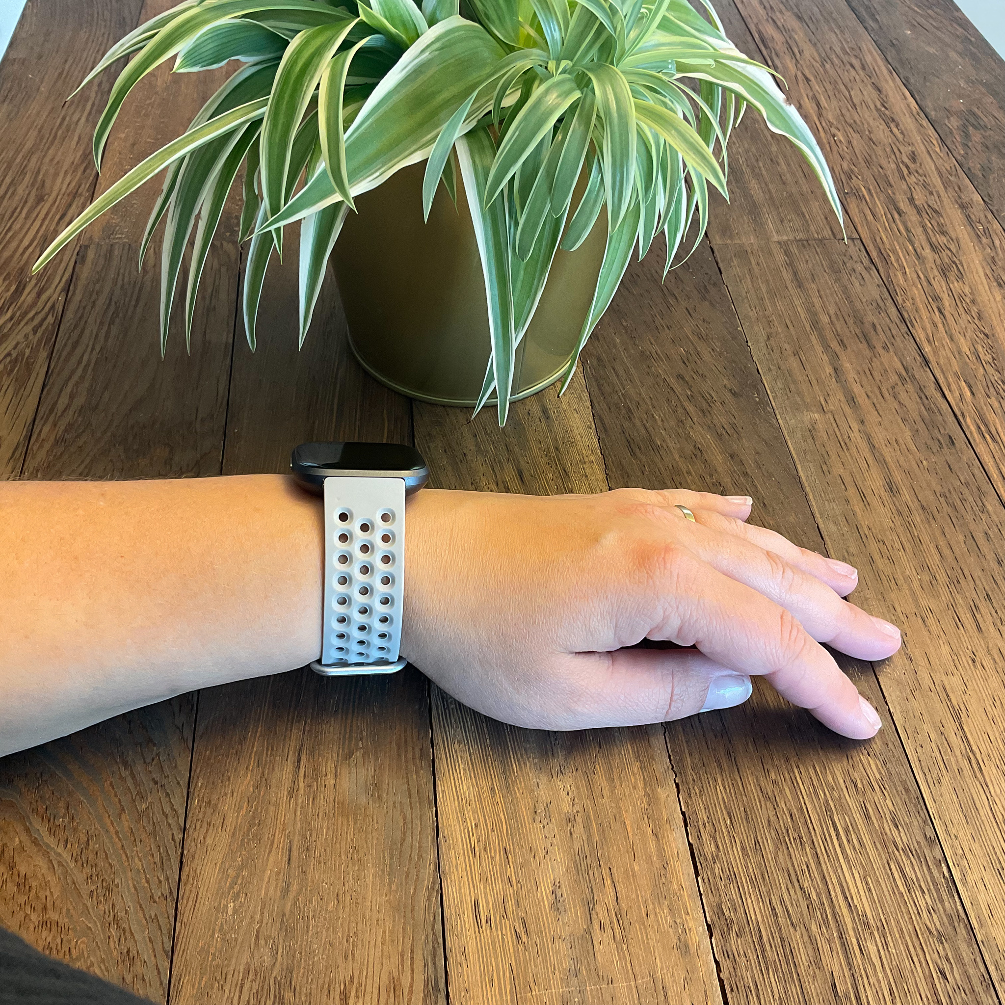 Bracelet sport point Fitbit Versa - gris